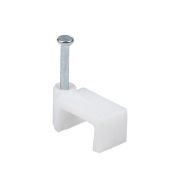 Скоба 10 мм плоская пластиковая EKF